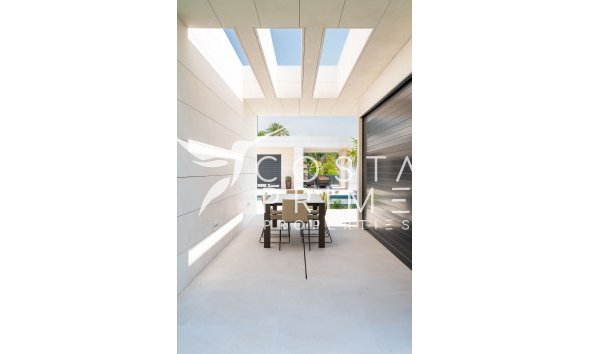 Nowy budynek - Szalet - Molina De Segura