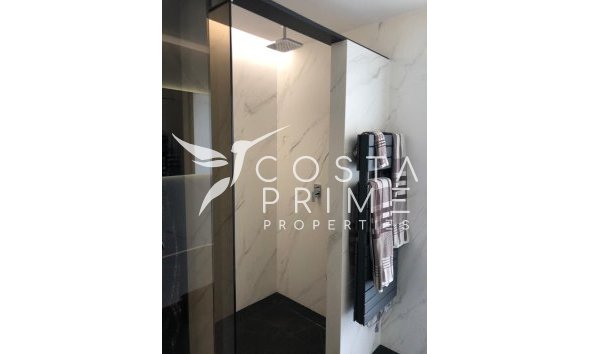 Nowy budynek - Szalet - Molina De Segura