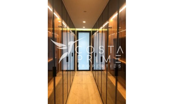 Nowy budynek - Szalet - Molina De Segura