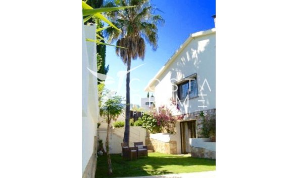 Resale - Villa  - Benidorm