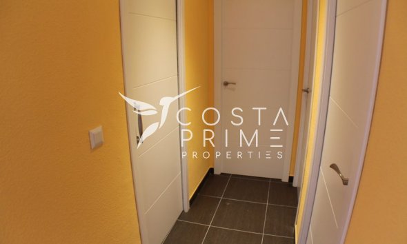 Resale - Apartment / Flat - Benidorm