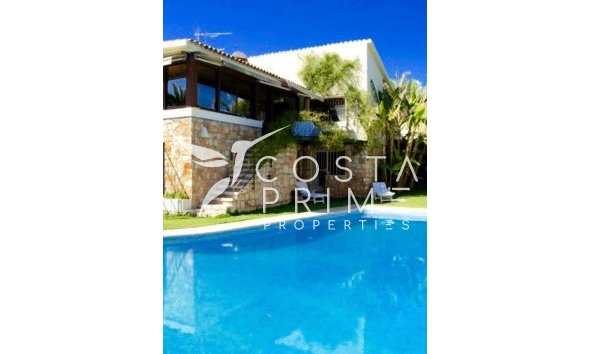 Resale - Villa  - Benidorm