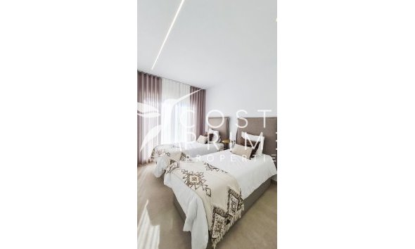 Nowy budynek - Szalet - Las Esperanzas