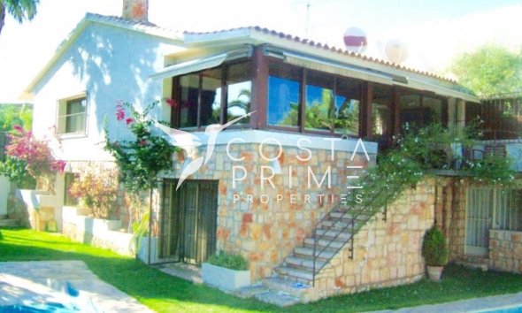 Resale - Villa  - Benidorm