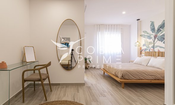 Nowy budynek - Szalet - La Manga del Mar Menor