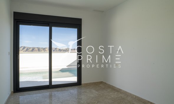 Nowy budynek - Szalet - Coloma