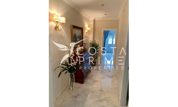 Reventa - Chalet / Villa - Finestrat