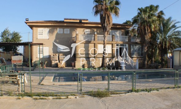 Resale - Villa  - Villajoyosa