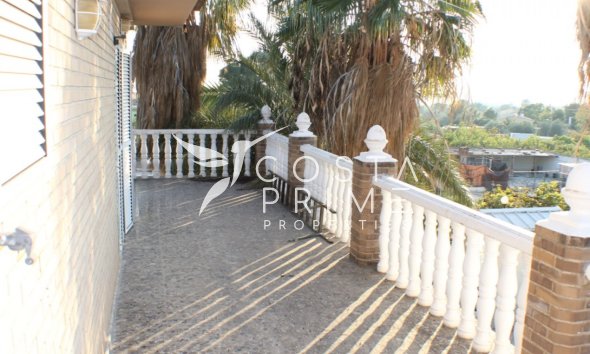 Resale - Villa  - Villajoyosa