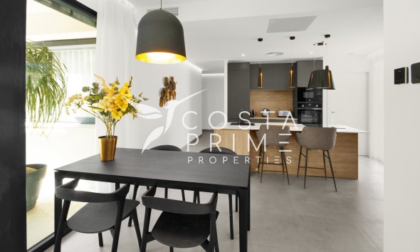 Nowy budynek - Szalet - Murcia