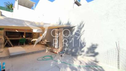 Odsprzedaż - Kamienica / bliźniak - La Nucía