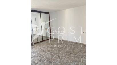 Resale - Apartment / Flat - Benidorm